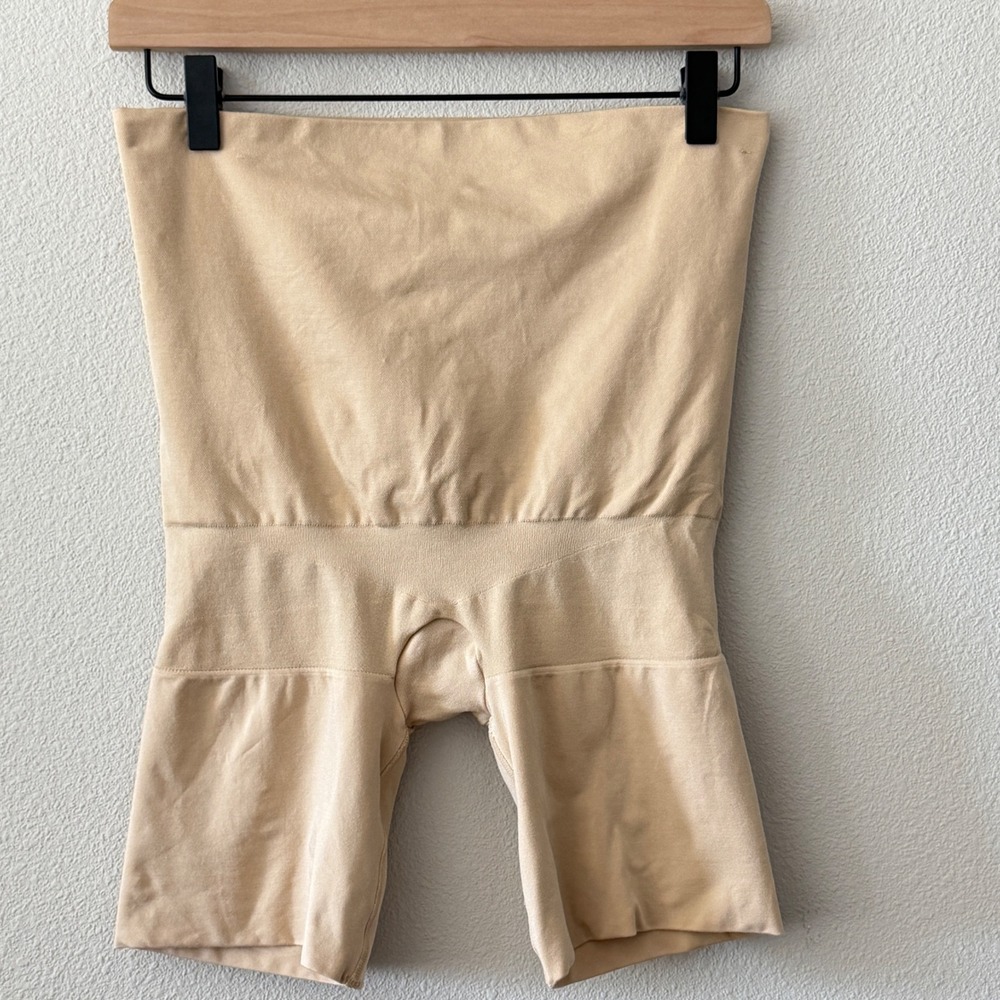 ASSETS BY SPANX Women Shapewear Shorts 1X Nude High Waist Tummy Control Seamless
